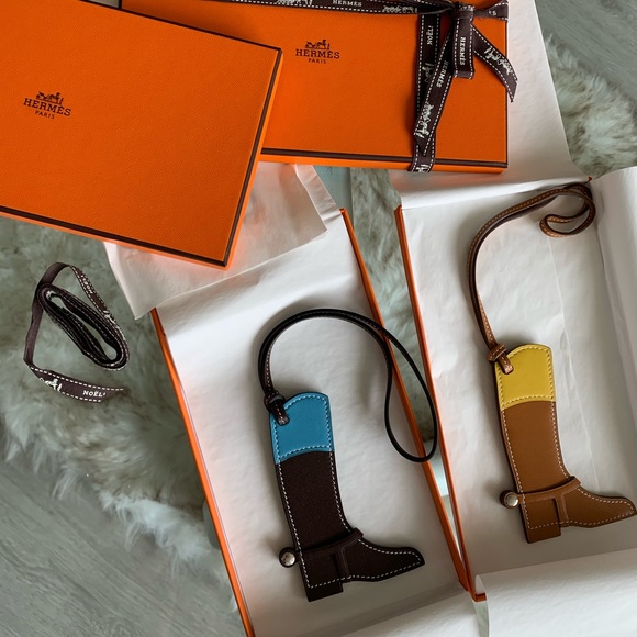 Hermes paddock charm- yellow - Picture 3 of 3